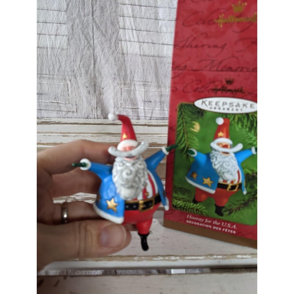 Hallmark‎ Hooray for the USA patriotic Santa 2000 o